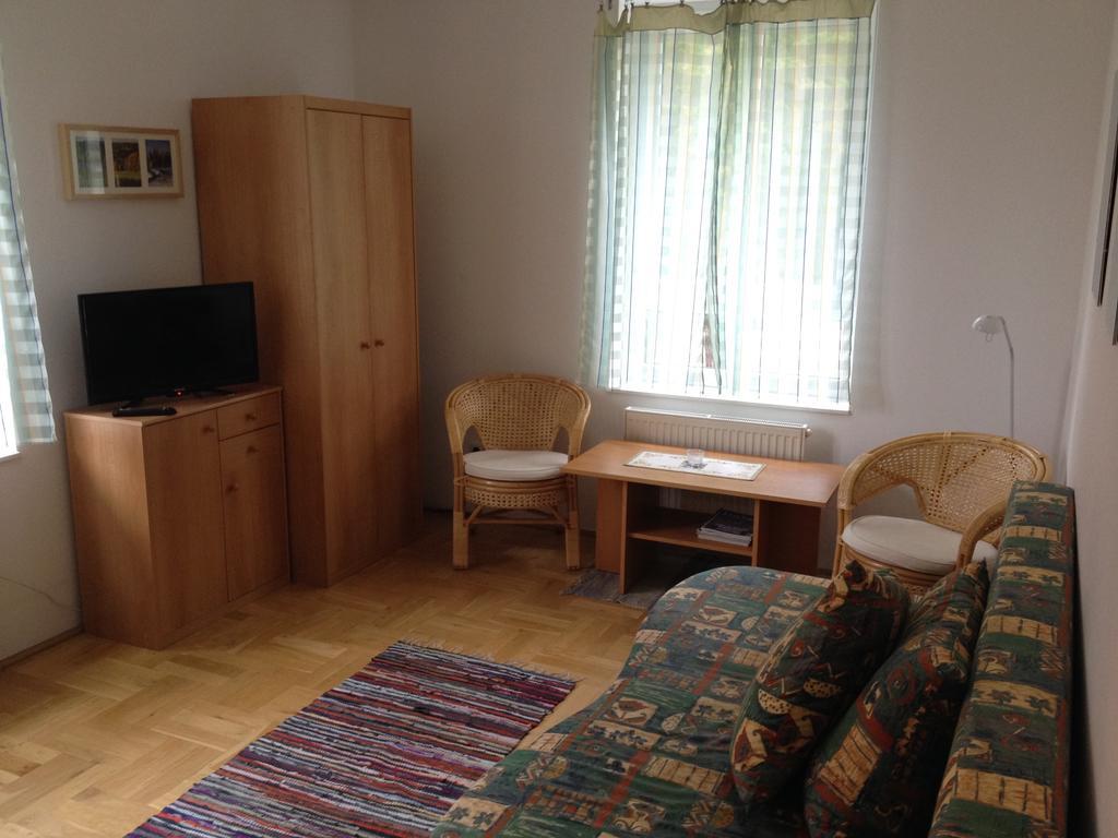 Apartman Sportovni Apartment Trebon Bilik gambar